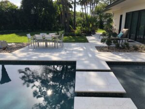 Pooldeck - Artistic Pavers Shellock Ivory