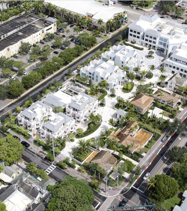 Granitelock Roadlock in Sterling Gray and Arctic White